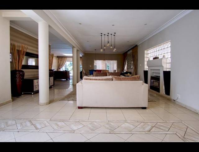 3 BEDROOM HOUSE FOR SALE IN LINDEN